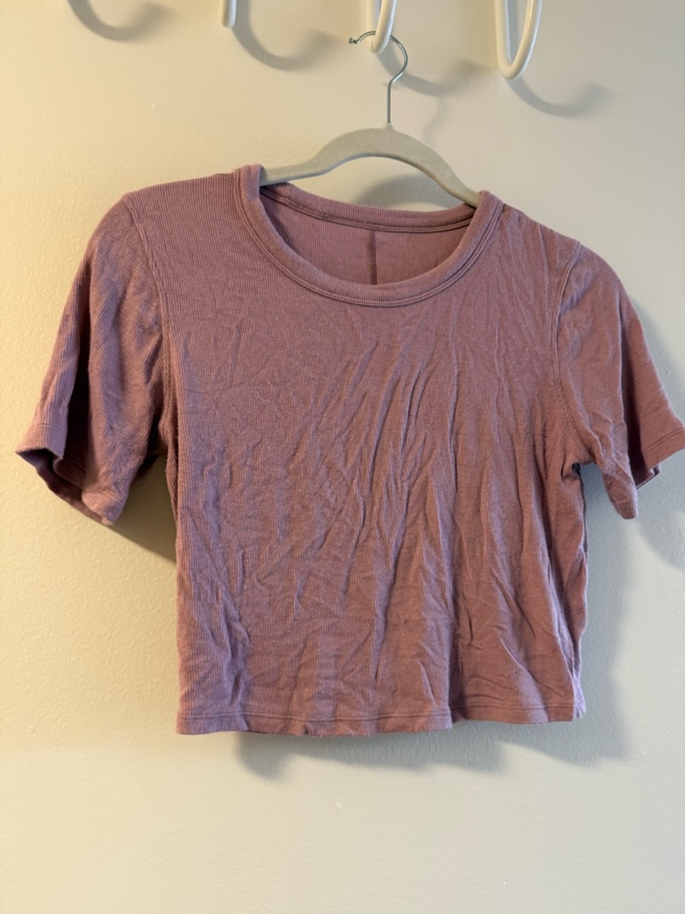 Lululemon Women’s Short Sleeve Crop Top - Dusty Rose